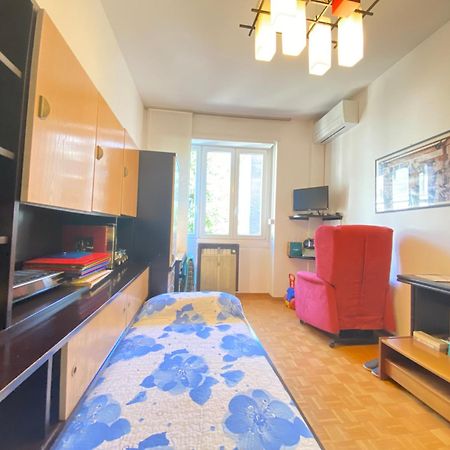 Beada Home, A Pochi Passi Dal Centro Storico Milano E Navigli, Con Fermata Metropolitana Sotto Casa エクステリア 写真